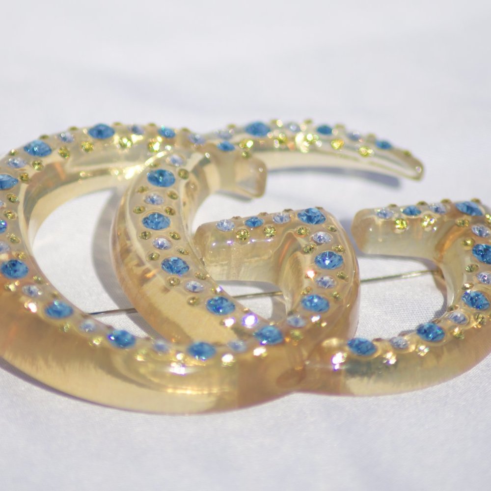 Gucci GG Resin Brooch with Crystals NEW IN BOX